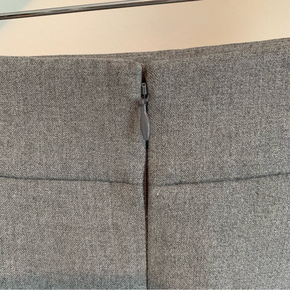 LOFT Gray Pencil mini Skirt Size 6 Petite - Picture 3 of 7